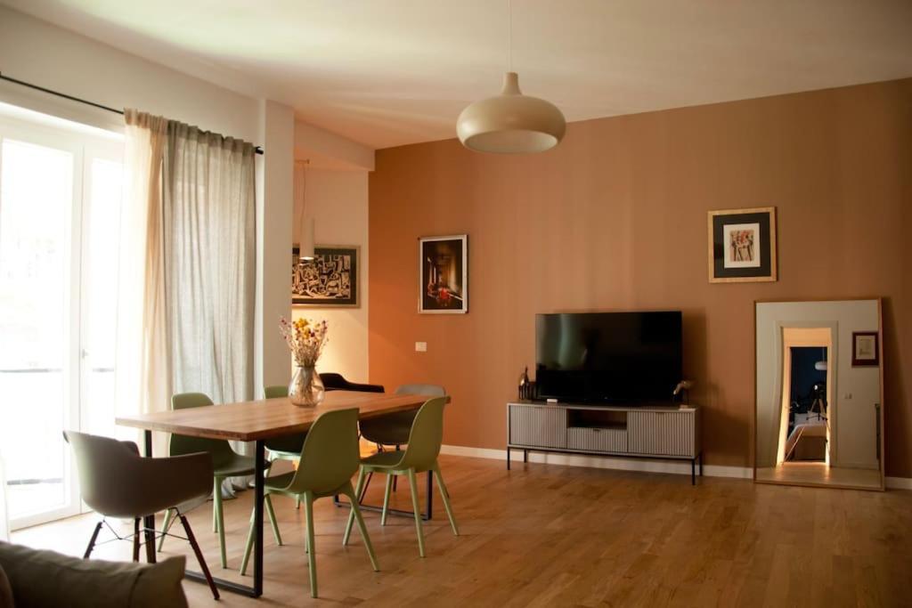 Lml Housing The Place To Be In โรม ภายนอก รูปภาพ